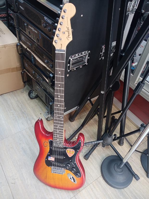 Electric Guitar Soloo - main view