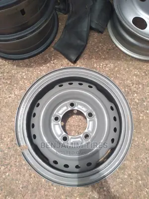 Original Rims Size 16 Inch for Landcruiser.
