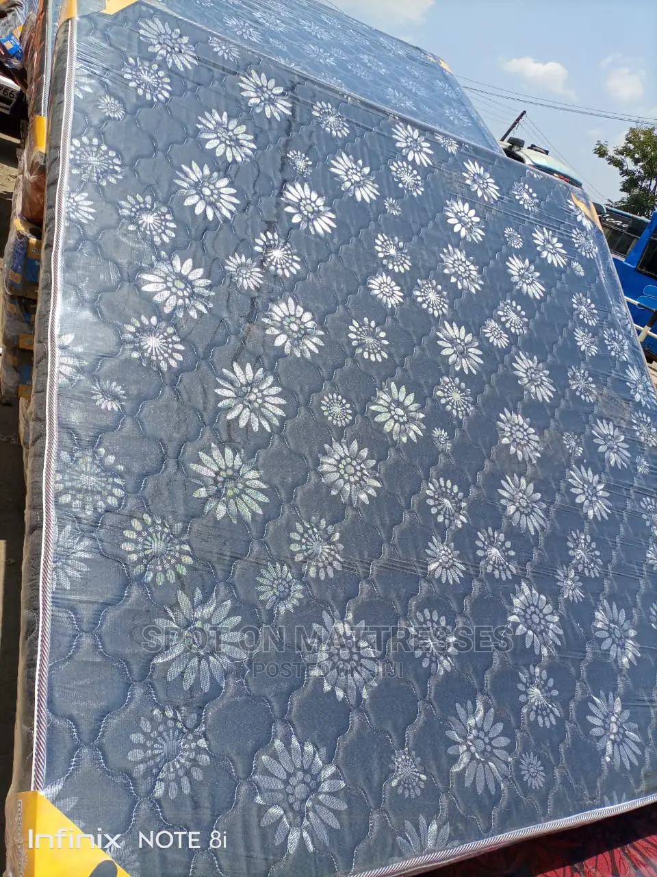 Superfoam HDQ (6by6by8)
