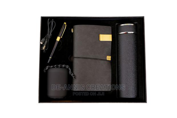 5 in 1 Corporate Gift Set - thumbnail 2