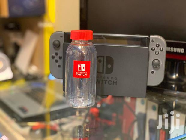 Nintendo Switch Still New - main view