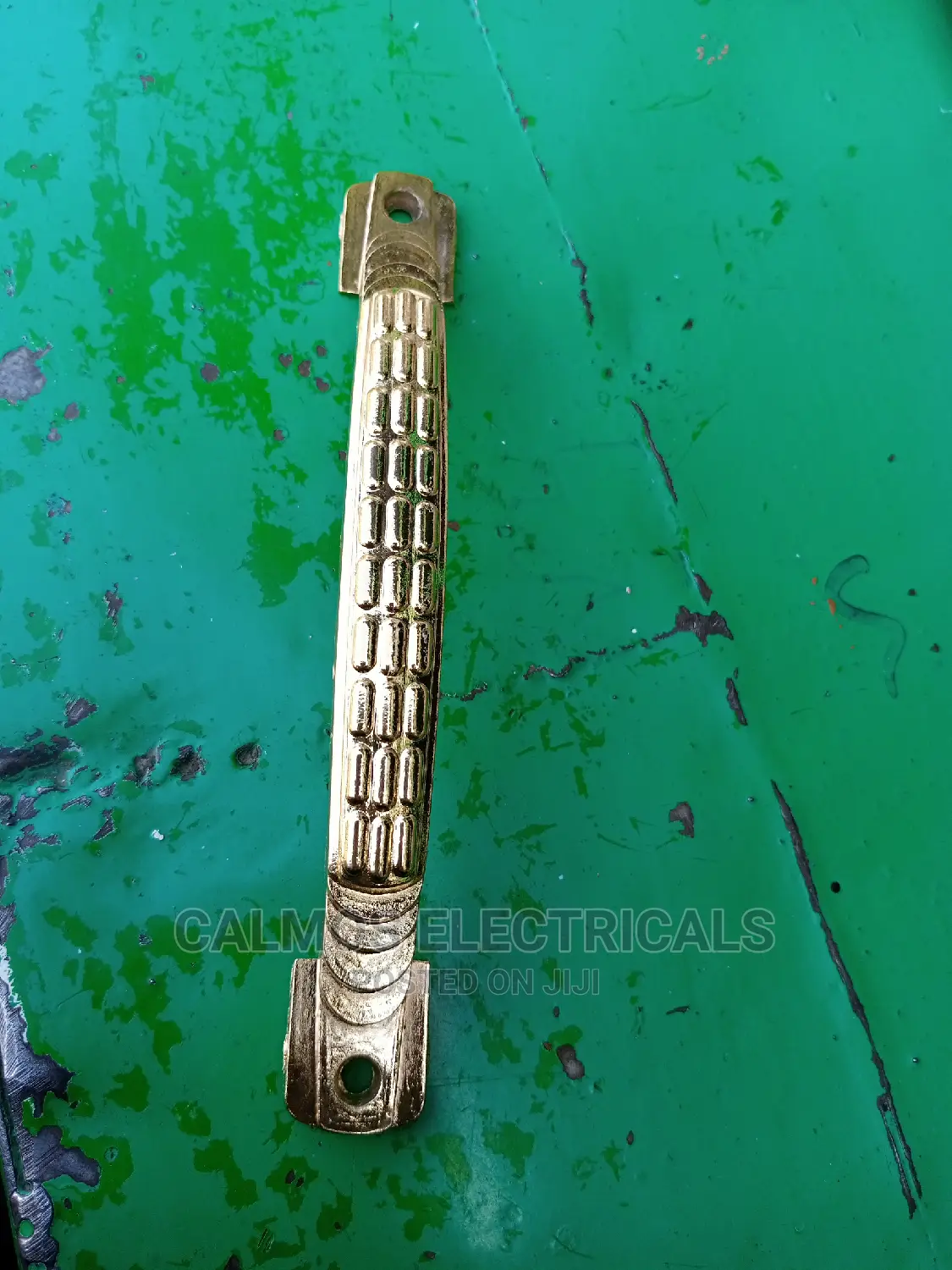 Crocodile Handles