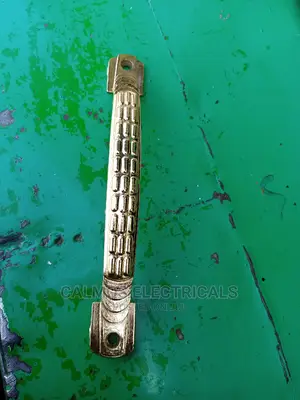 Crocodile Handles