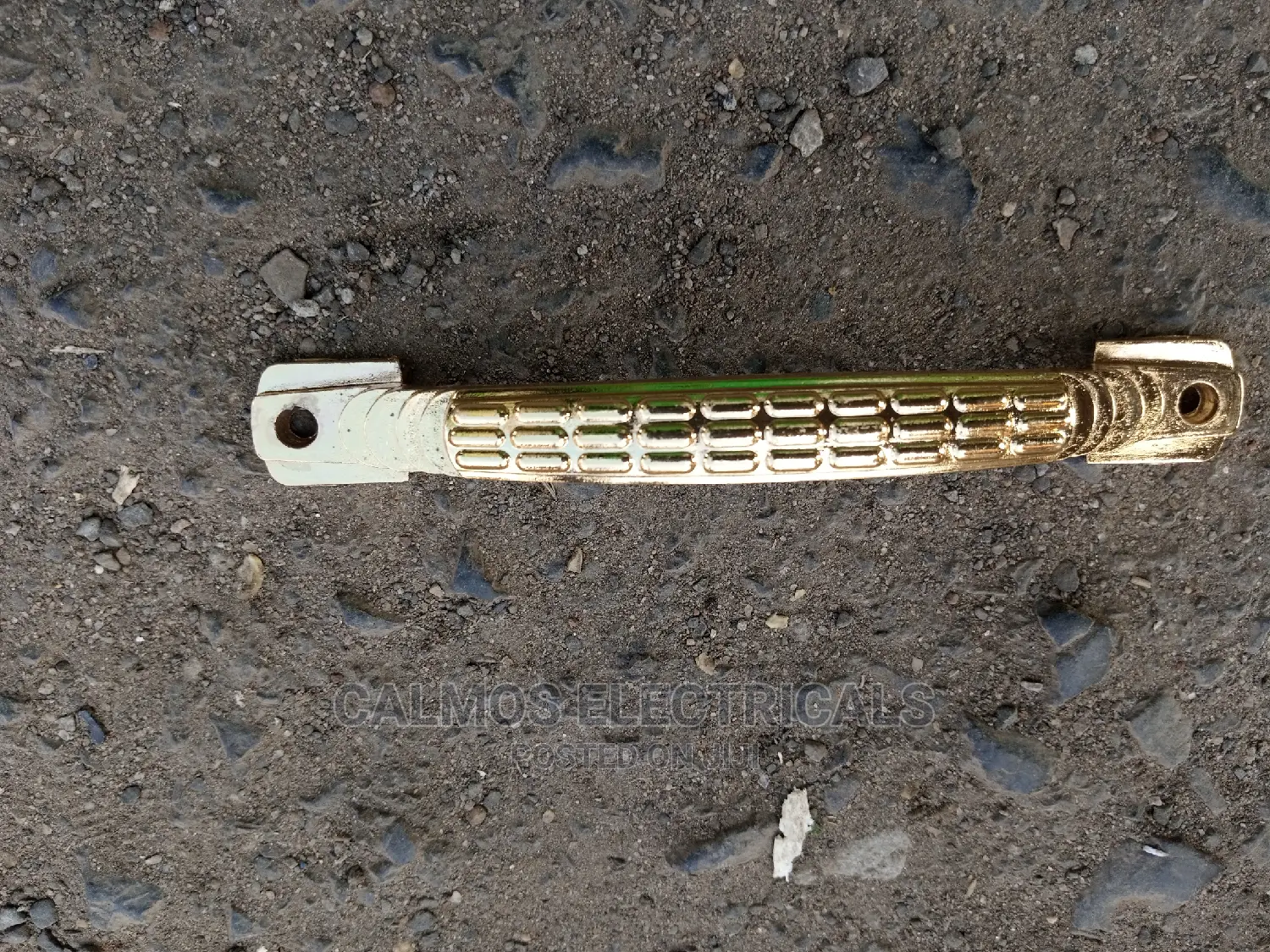 Crocodile Handles