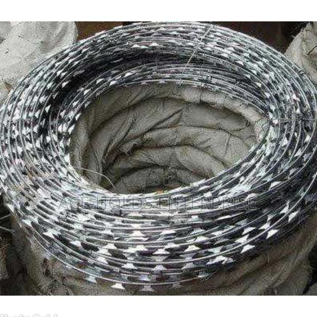 Razor Wire 10m - thumbnail 3