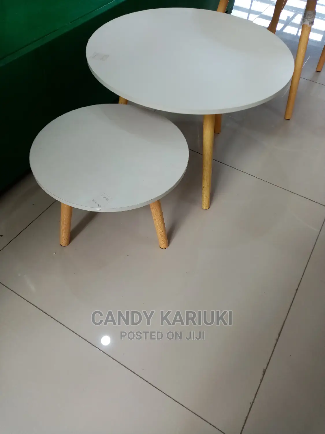 Minimalist Table Set