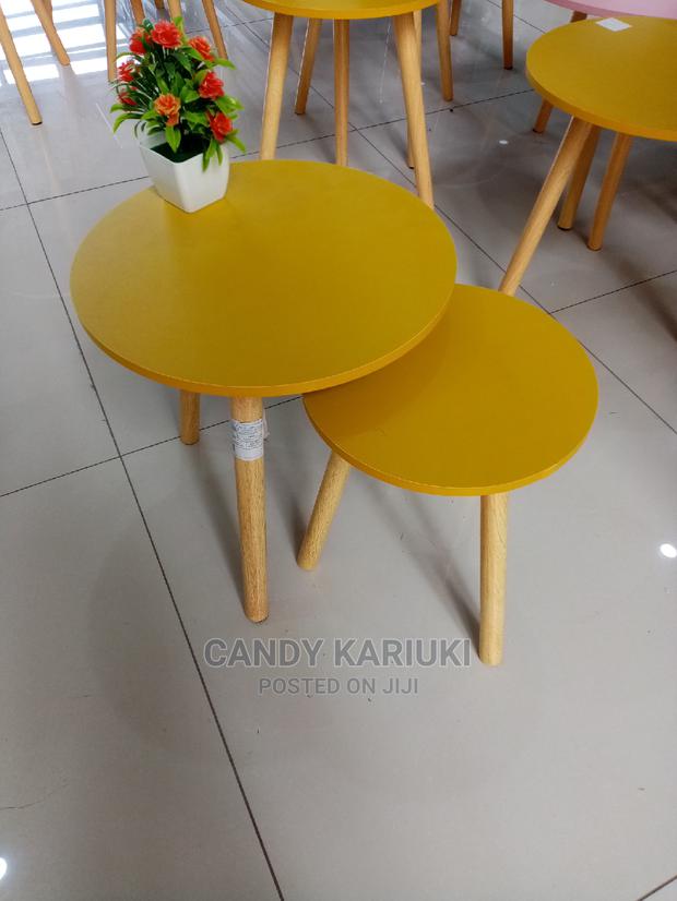 Minimalist Yellow Aemes Table Set