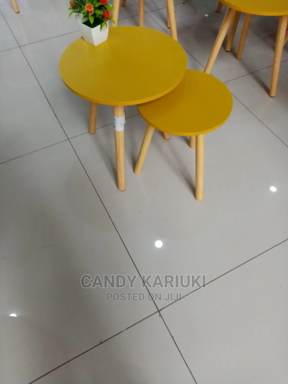 Yellow Minimalist Table Set