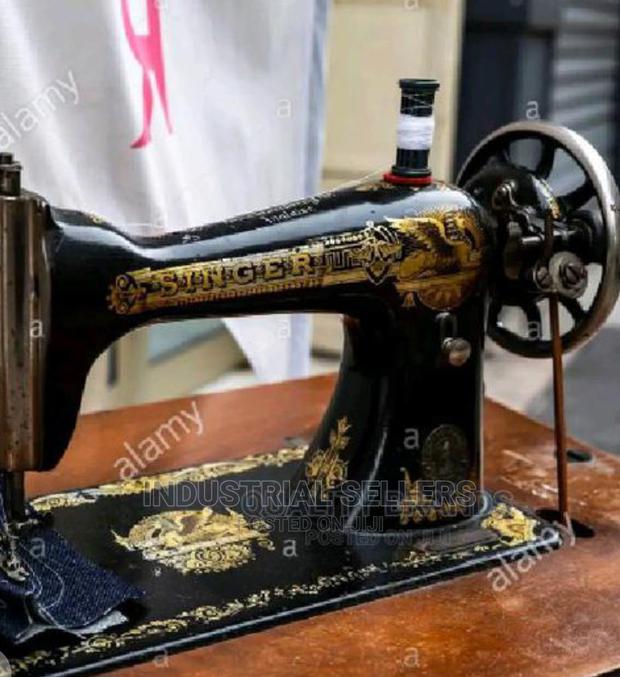 Digital Singer Sewing Machine - main view