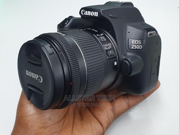 Canon EOS 250D DSLR Camera With 18-55mm Lens Very Clean