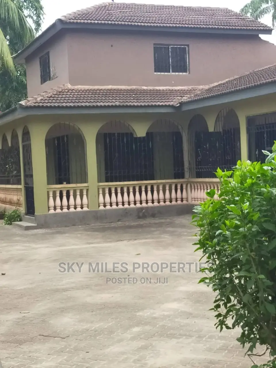 Mansion on Sale Beach Road Nyali