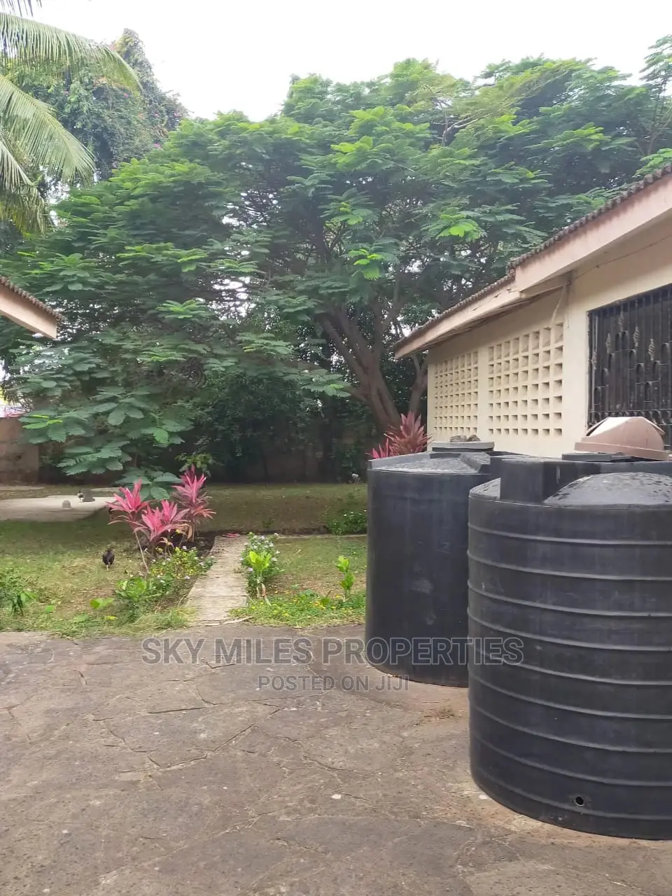 Mansion on Sale Beach Road Nyali