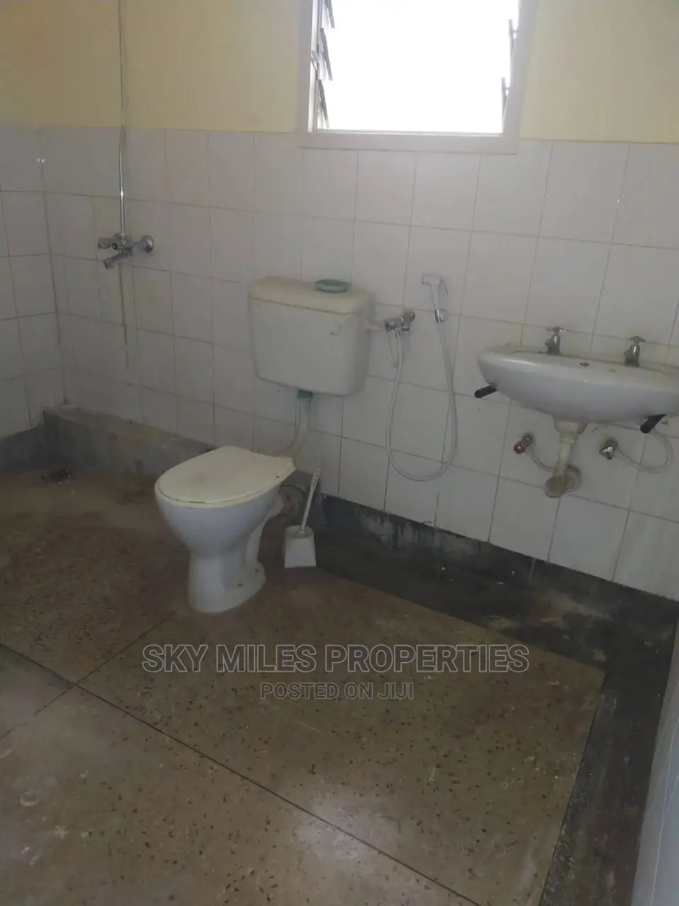 Mansion on Sale Beach Road Nyali