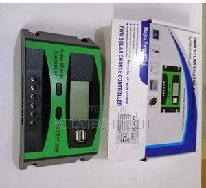 30 Amperes Solarmax Charge Controller - thumbnail 2