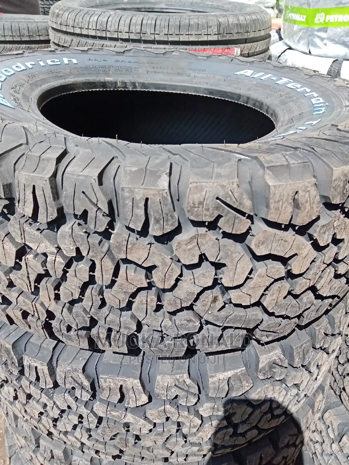 265/70r16 Bf Goodrich Tyre Made in U. S. A