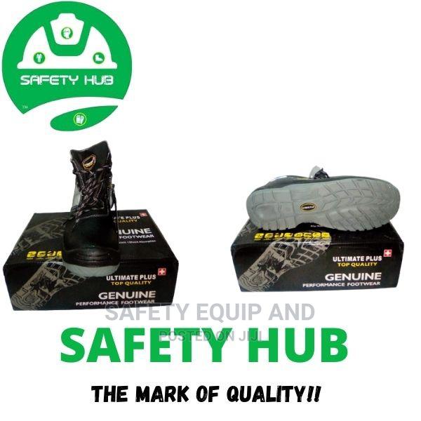 Ultimate Plus Safety Boots/ Safety Shoes/ Safety Footwear