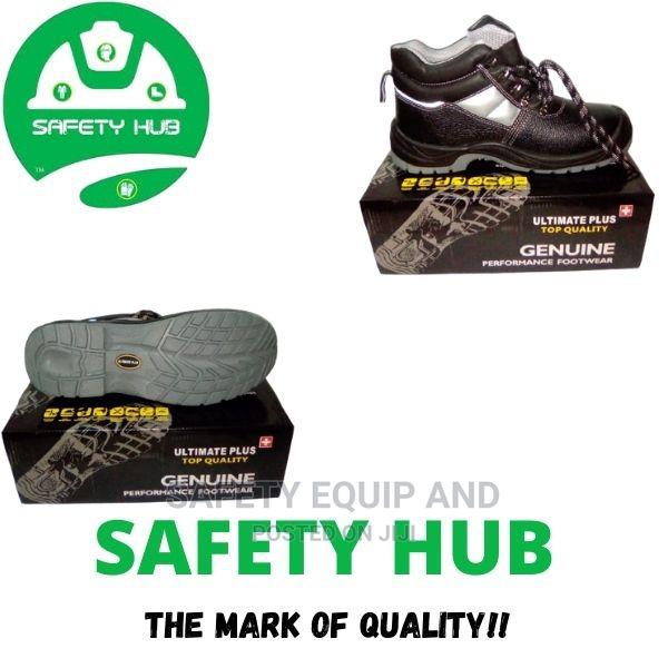 Safety Boots/ Safety Shoes/ Safety Footwear