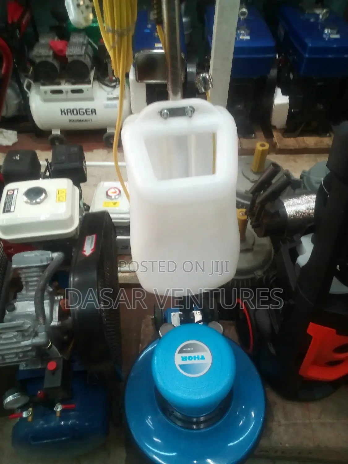 Floor Scrubber Machine