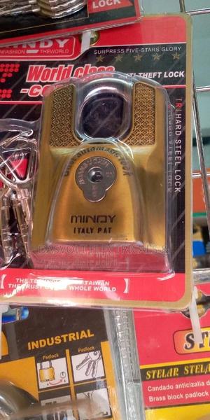 Mindy Italy Padlock - main view