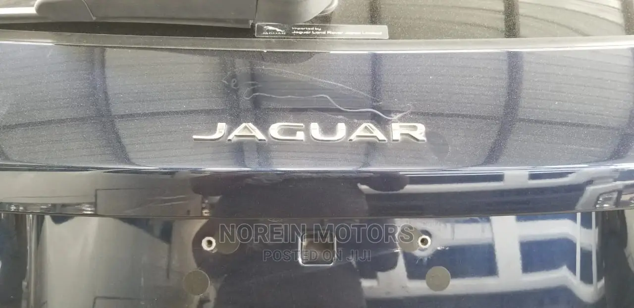 Jaguar F-Type 2017 Blue