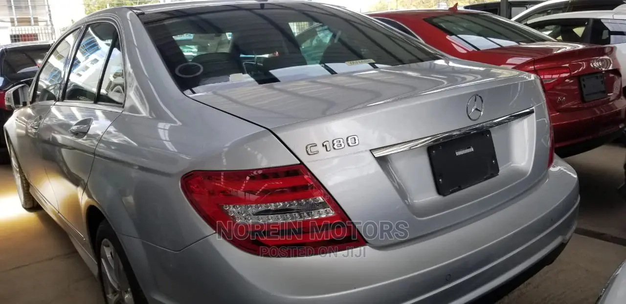 Mercedes-Benz C180 2014 Silver