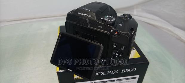 Nikon B500 - main view