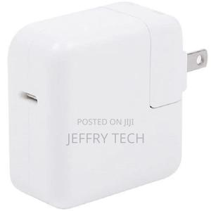 Apple 29w Usb-C Power Adapter - White - thumbnail 2