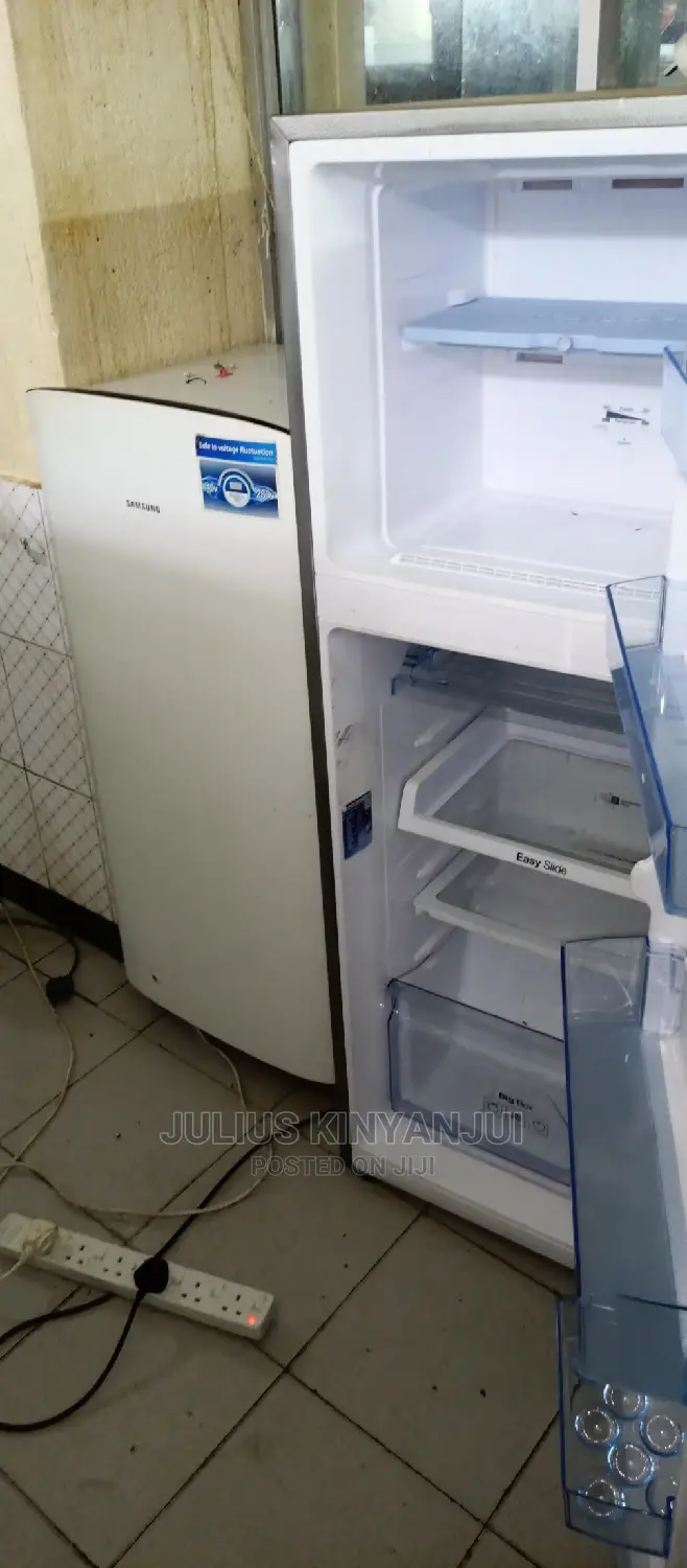 Samsung Fridge 300L