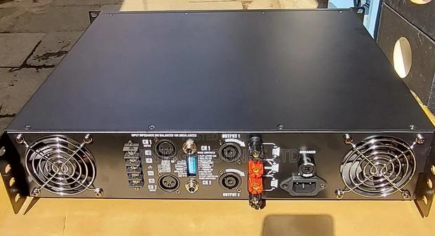 Behringer Europower EP4000 Power Amplifier - thumbnail 2