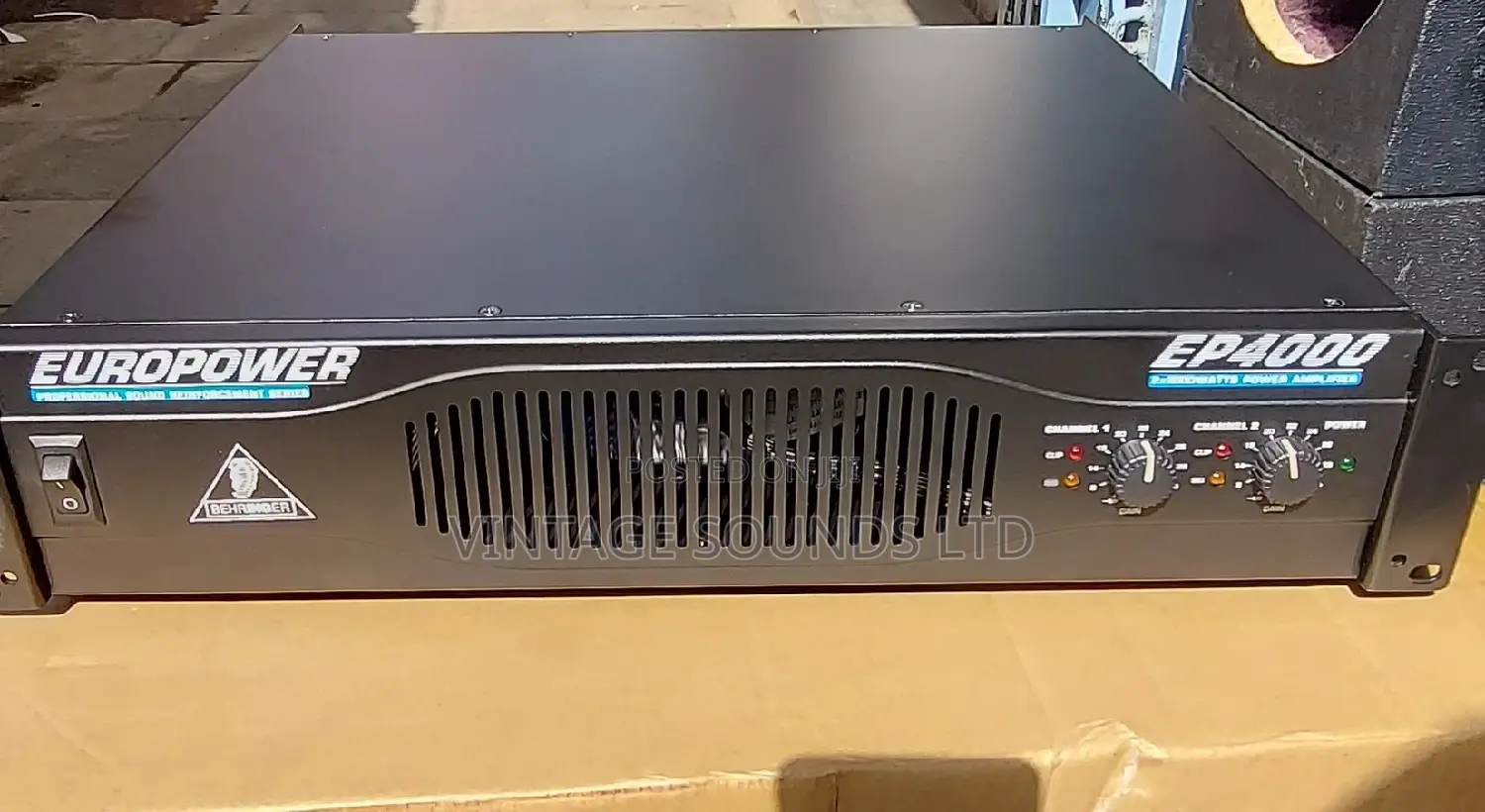 Behringer Europower EP4000 Power Amplifier