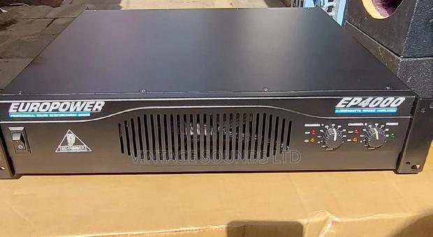 Behringer Europower EP4000 Power Amplifier - main view