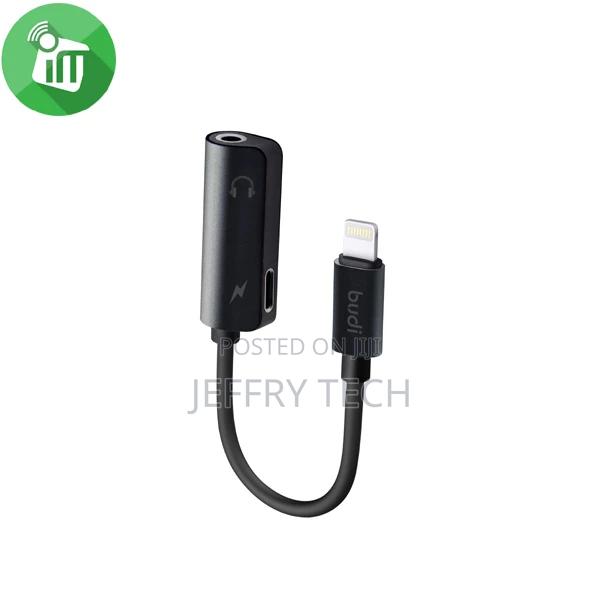 Budi M8J137 Lightning to 3.5mm With Lightning Connector - thumbnail 3