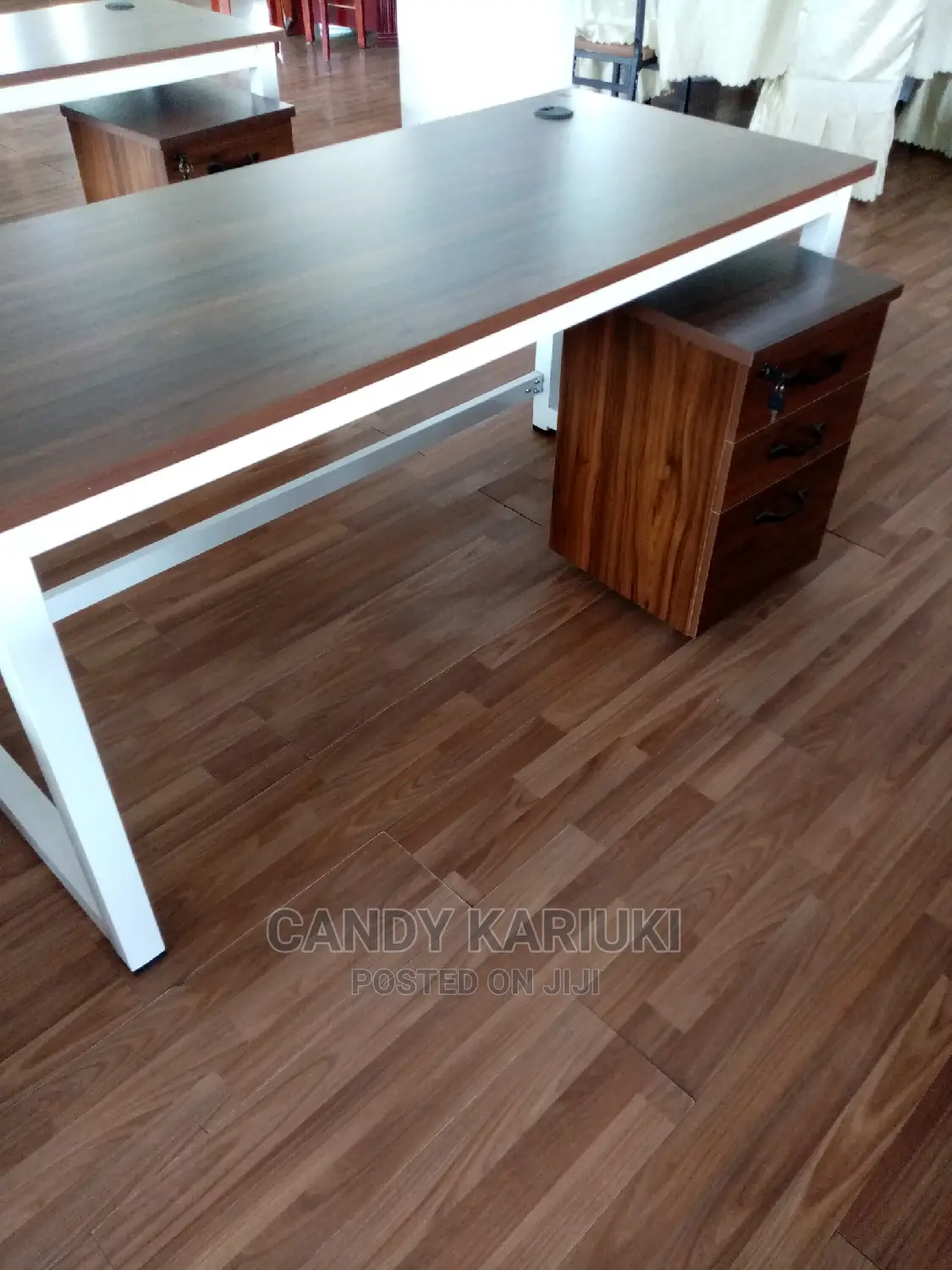 1.6m Office Table With Drawer Cabinets
