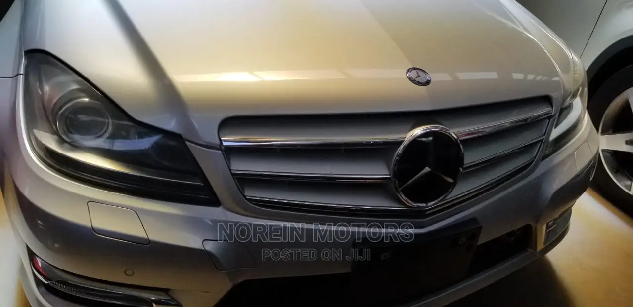 Mercedes-Benz C180 2013 White