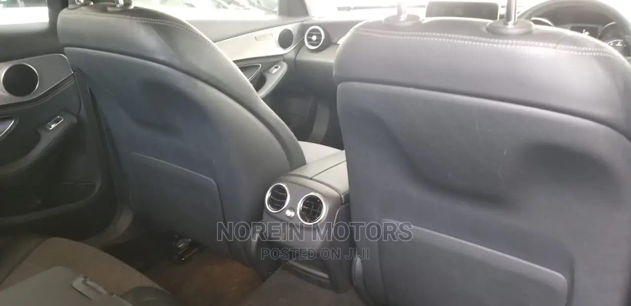Mercedes-Benz C180 2015 Black