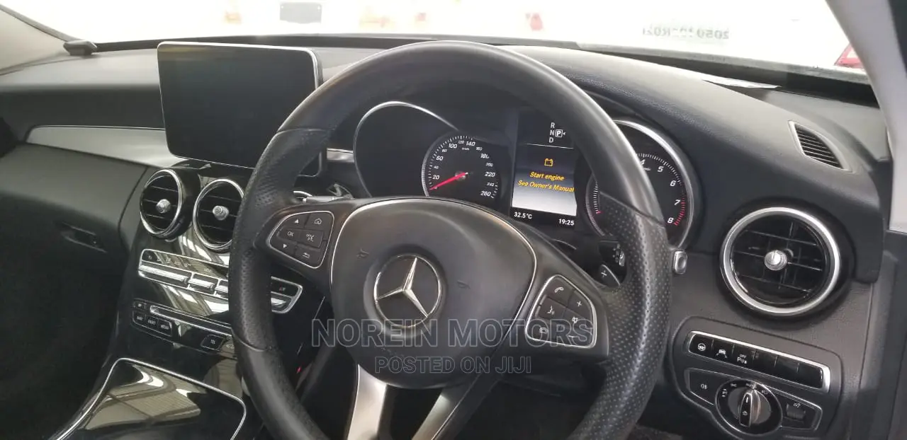 Mercedes-Benz C180 2015 Black