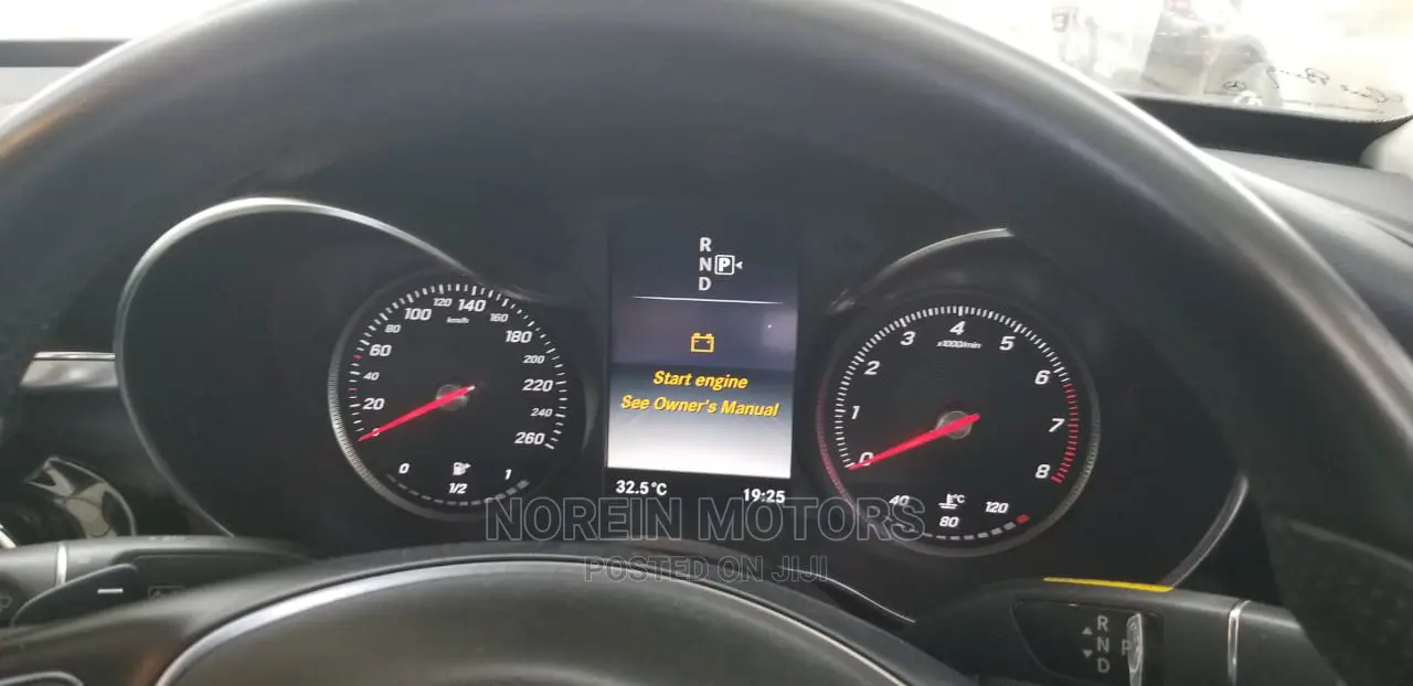 Mercedes-Benz C180 2015 Black