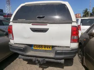 Toyota Hilux 2016 White