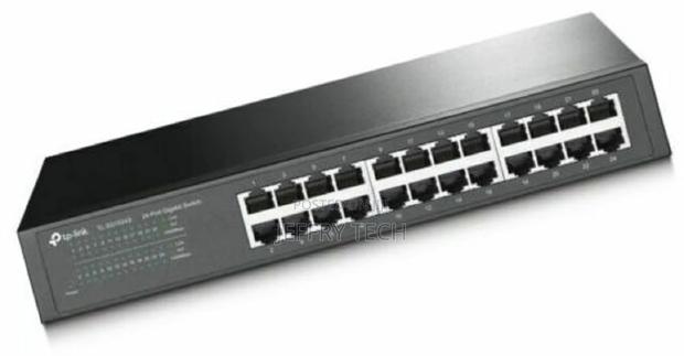 TP-LINK TL-SG1024S 24 Port Ethernet Switch - main view