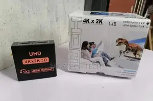 1 × 2 HDMI Splitter