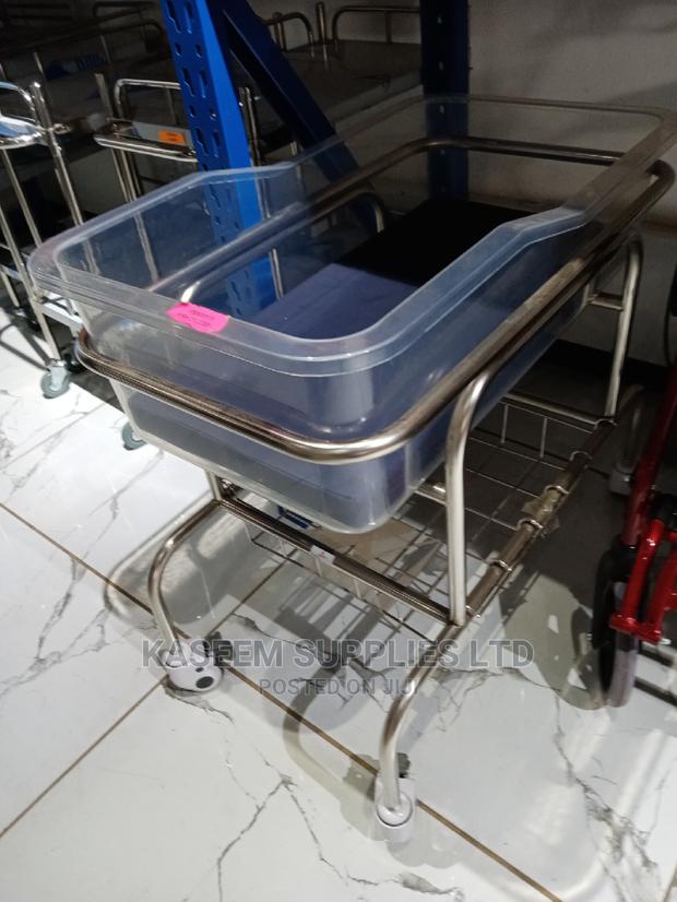 Baby Cot - main view