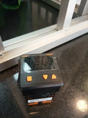Temperature Controller TC533
