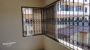 3bdrm Apartment in Kisimani, Ziwa la Ngombe for rent