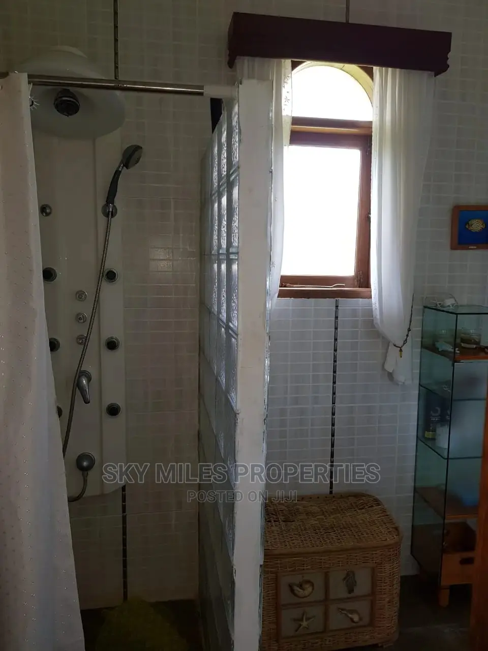 4bdrm Villa in Nyali for sale
