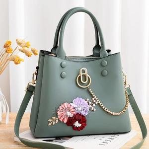 Lady Handbag - thumbnail 2