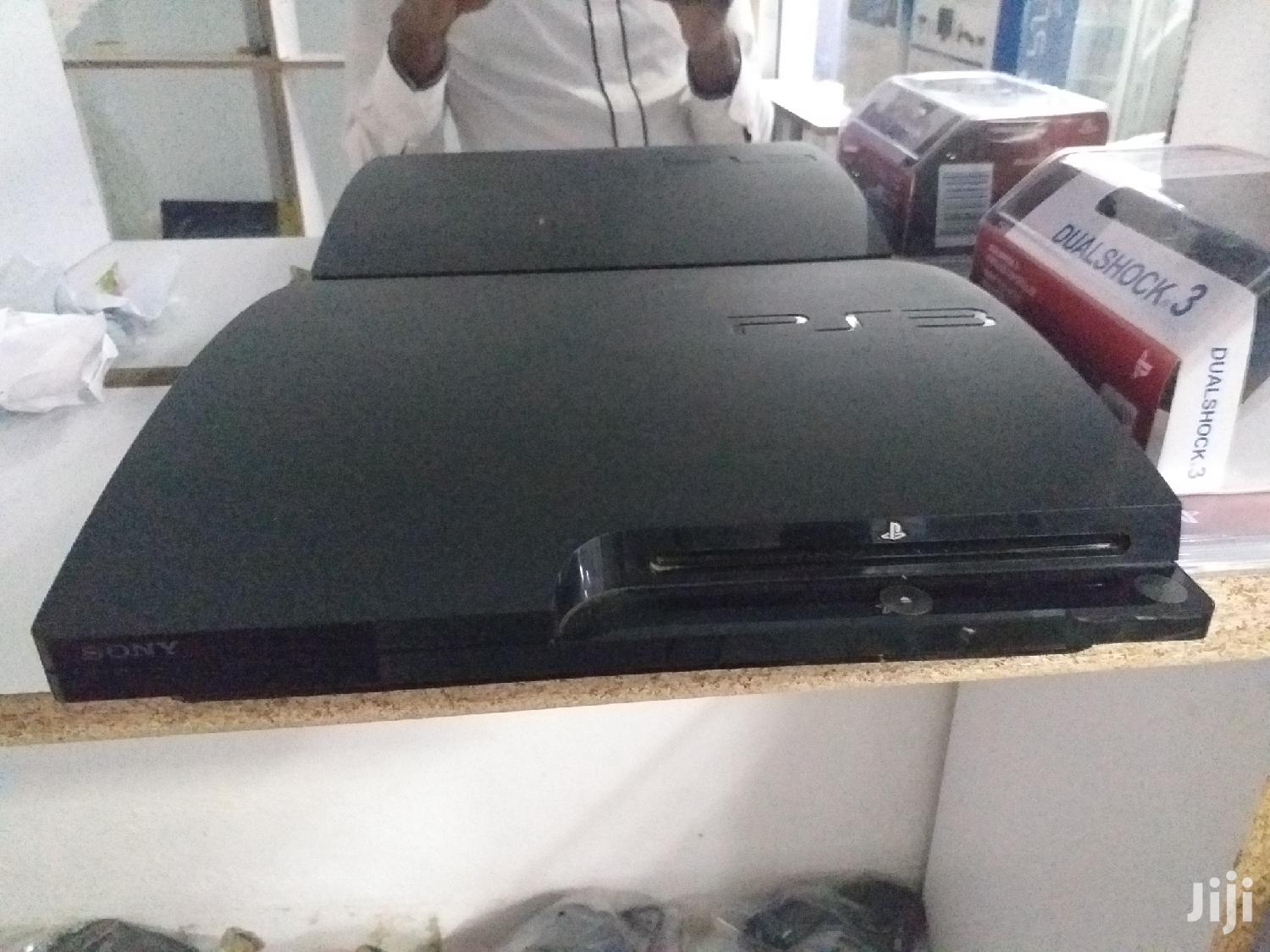 PLAYSTATION 3 WITH 20 GAMES !!!