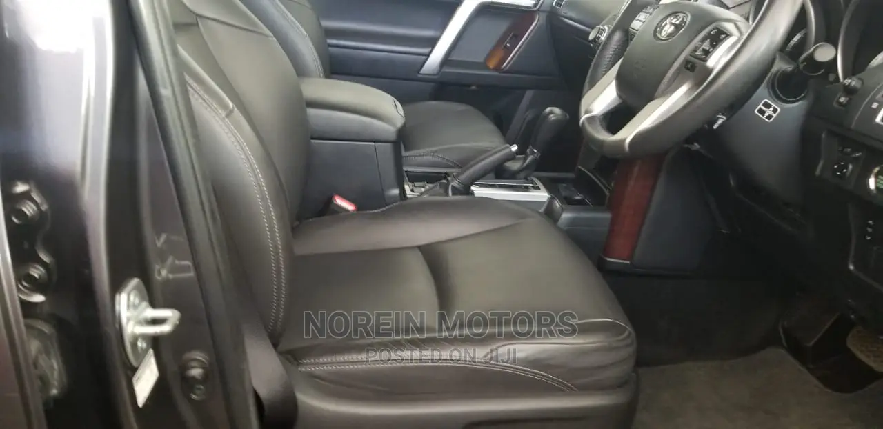 Toyota Land Cruiser Prado 2015 Gray