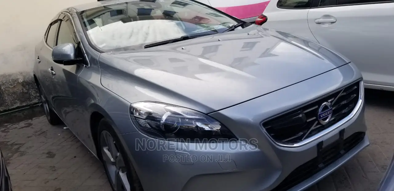 Volvo V40 2015 Gray
