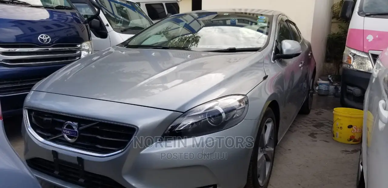 Volvo V40 2015 Gray