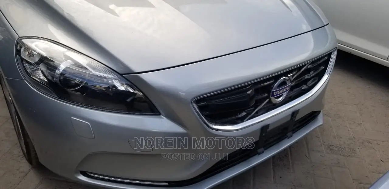Volvo V40 2015 Gray